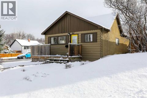 801 15 Street S Lethbridge AB T1J3A3