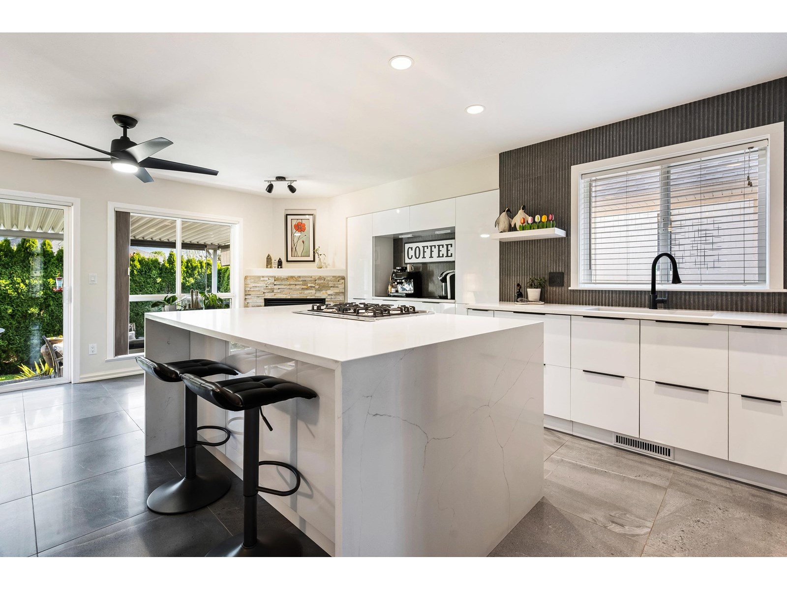 7316 ELM ROAD|Agassiz