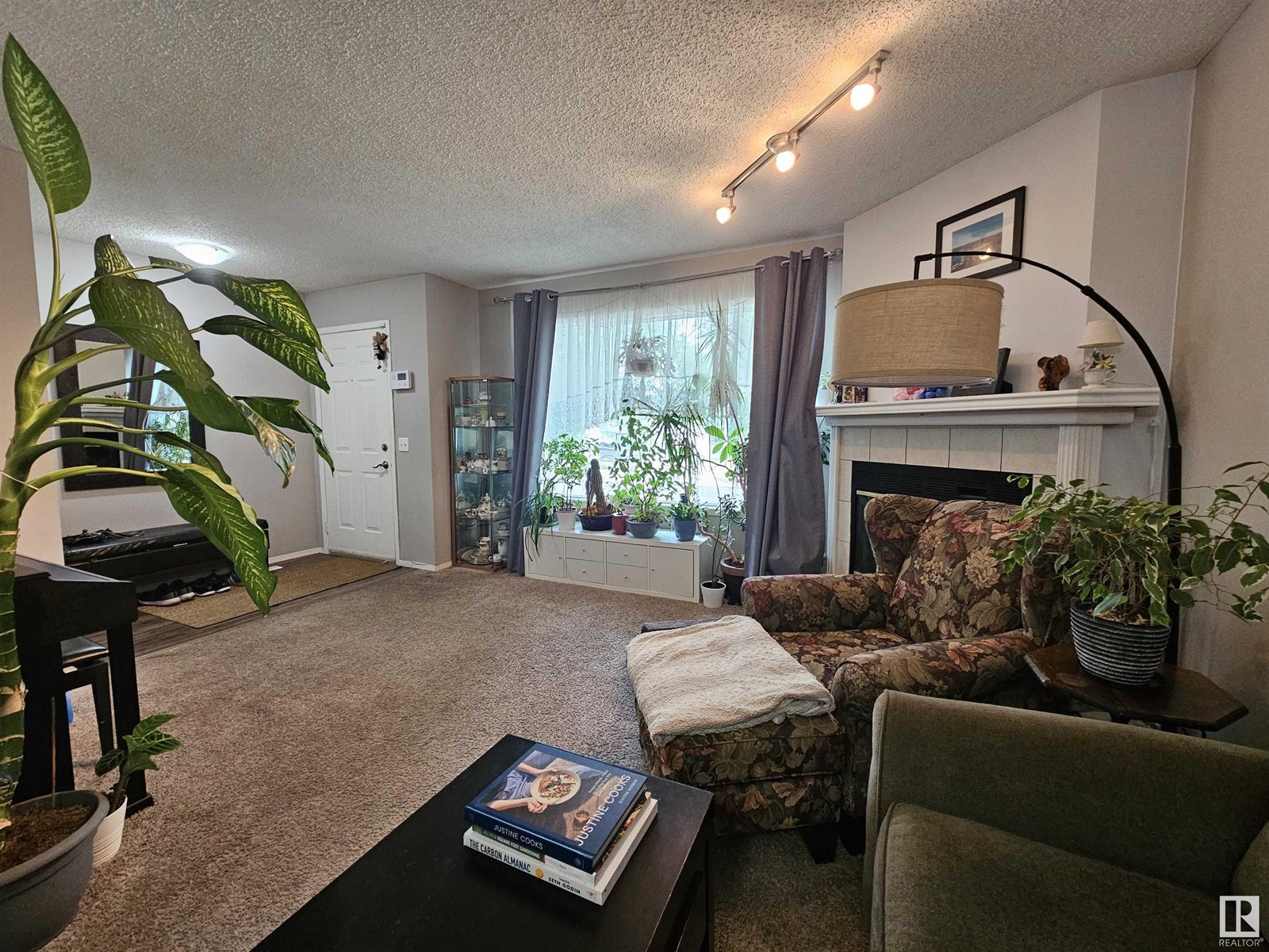 11811 51 ST NW