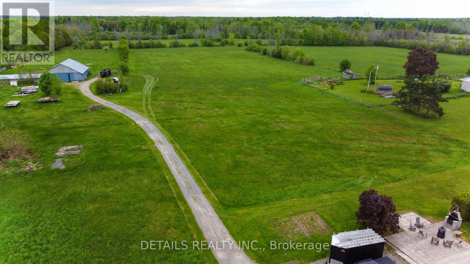 887 MACPHERSON ROAD