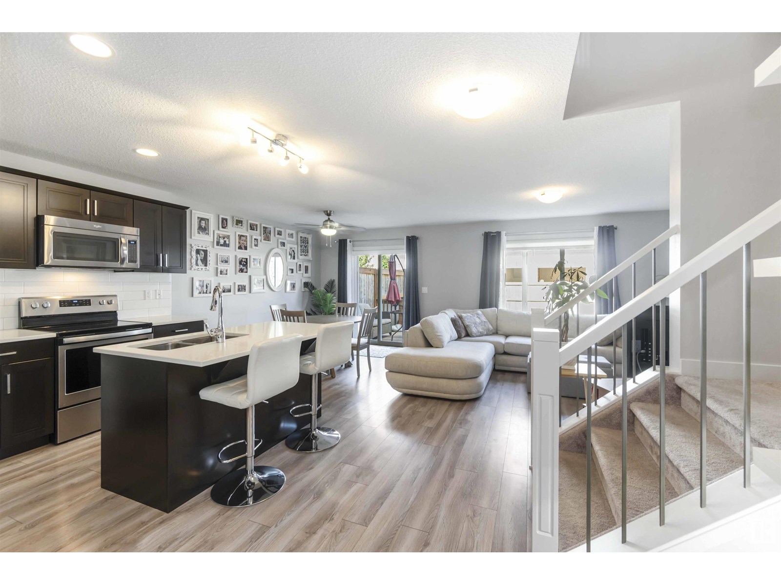 3657 Hummingbird WY NW NW