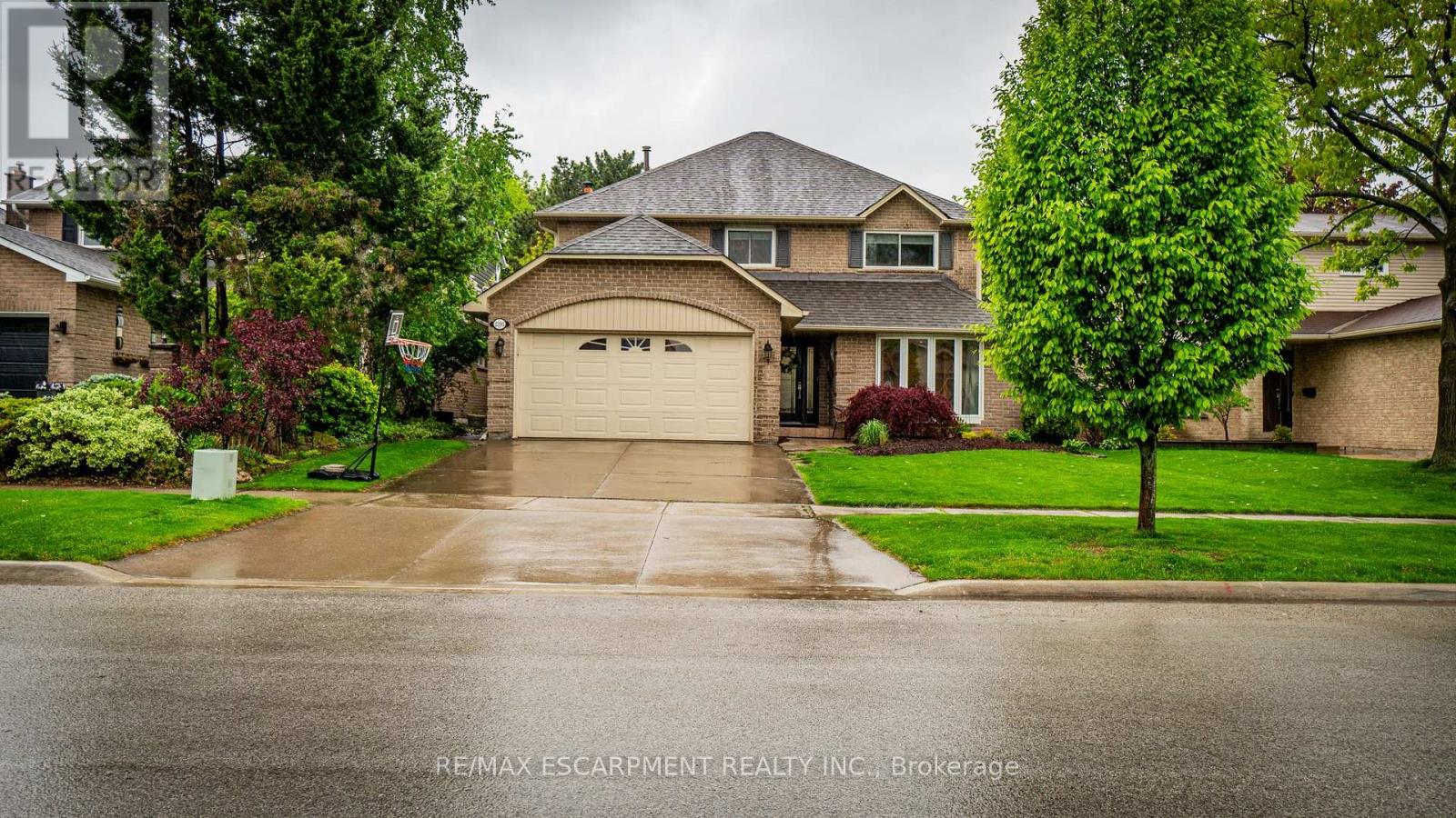 2393 ARNOLD CRESCENT