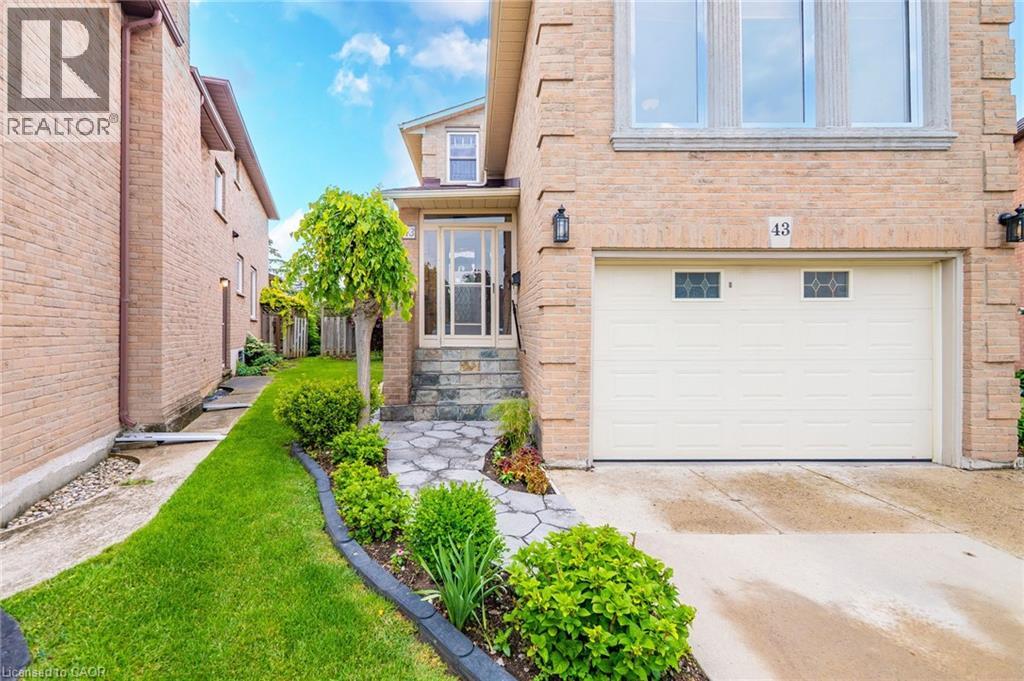 43 PURITAN Court