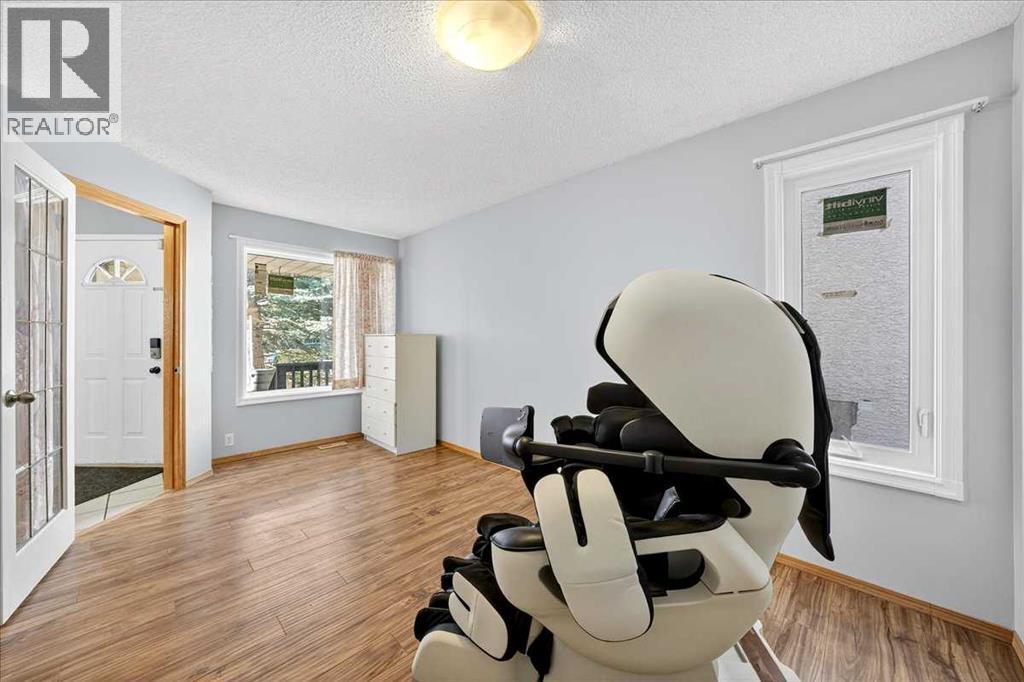 64 Macewan Park Rise NW