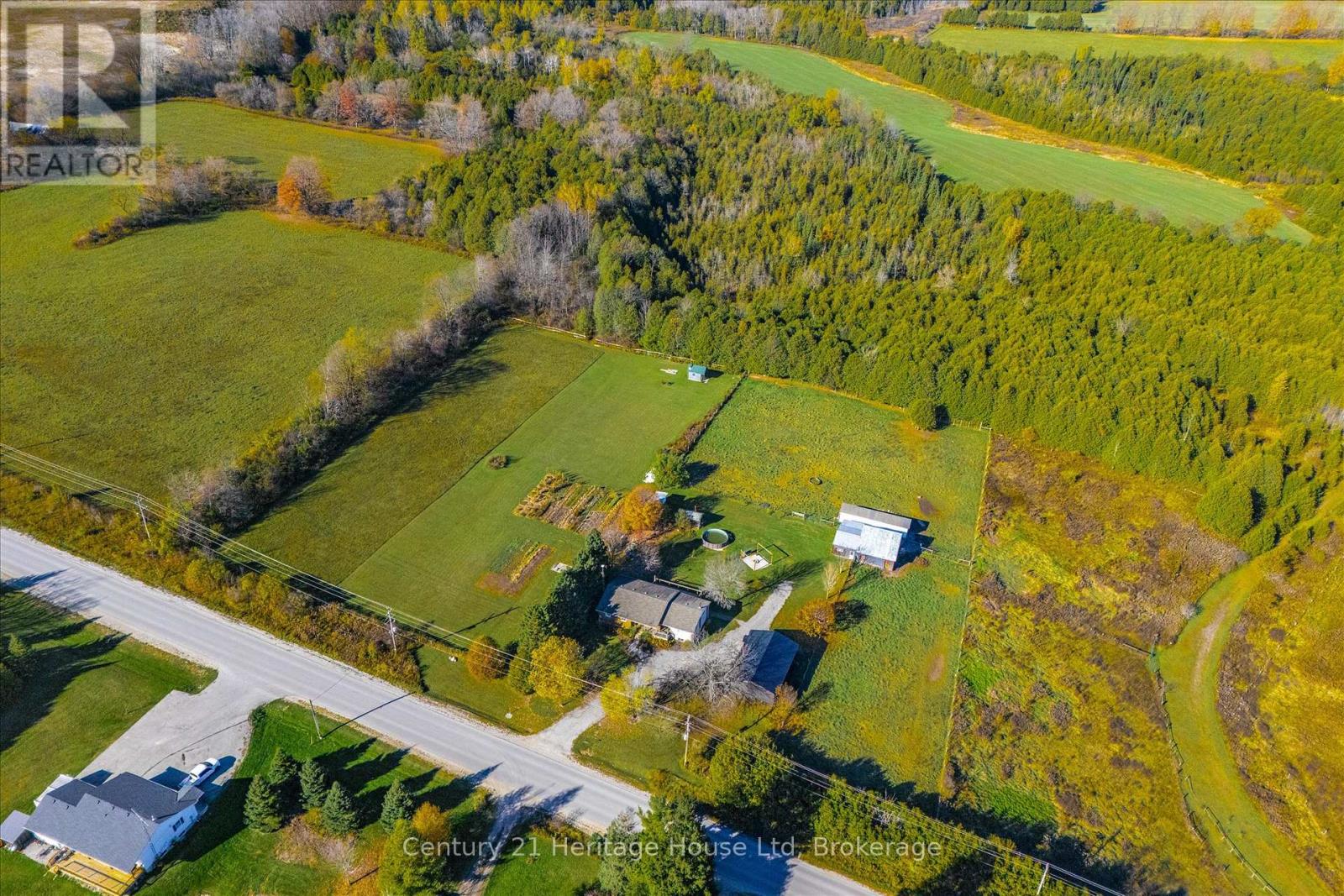 323135 DURHAM ROAD E