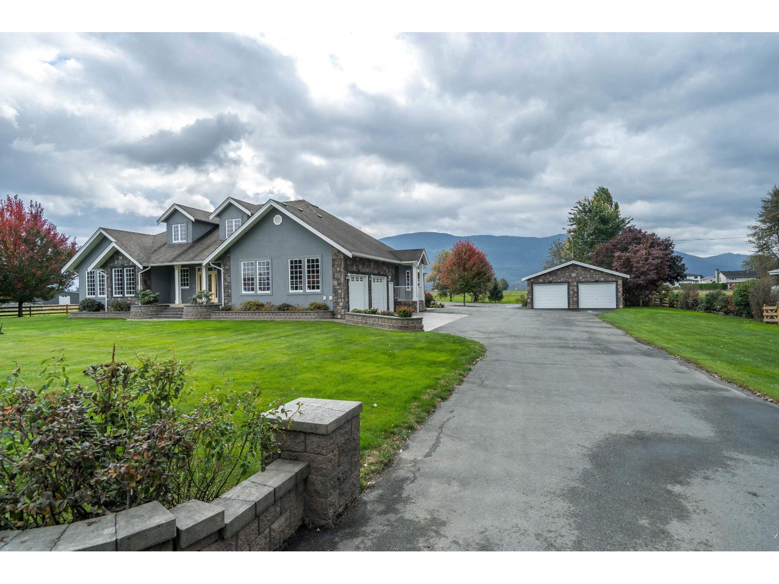 42872 SOUTH SUMAS ROAD|Greendale