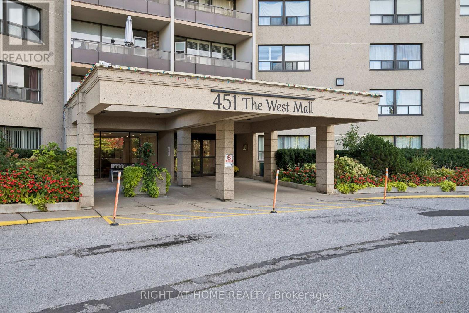 807 - 451 THE WEST MALL