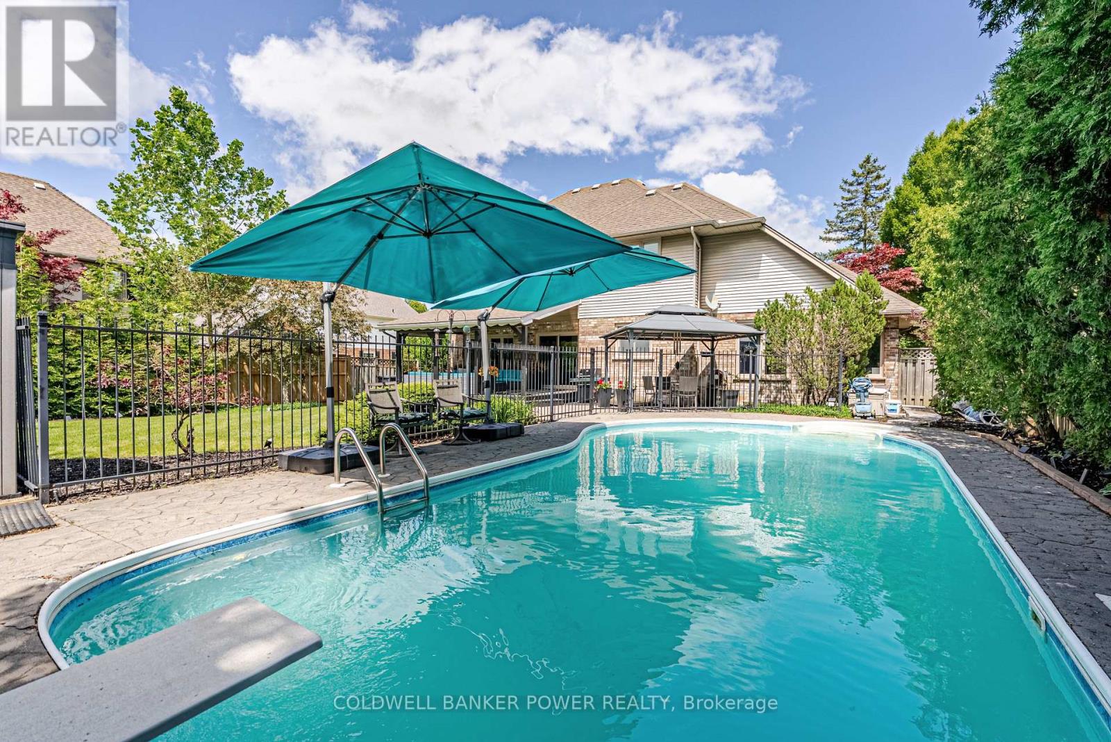 54 GRASMERE CRESCENT