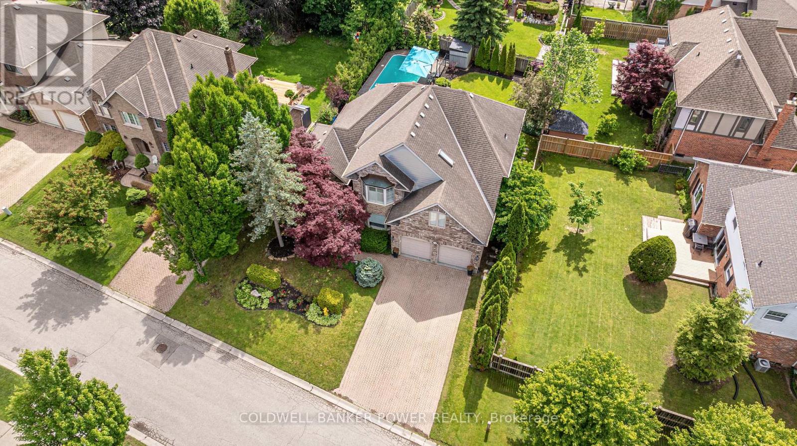 54 GRASMERE CRESCENT