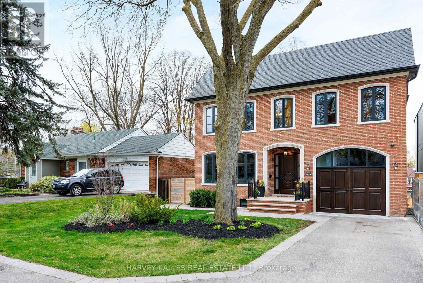 4673 DUNDAS STREET W