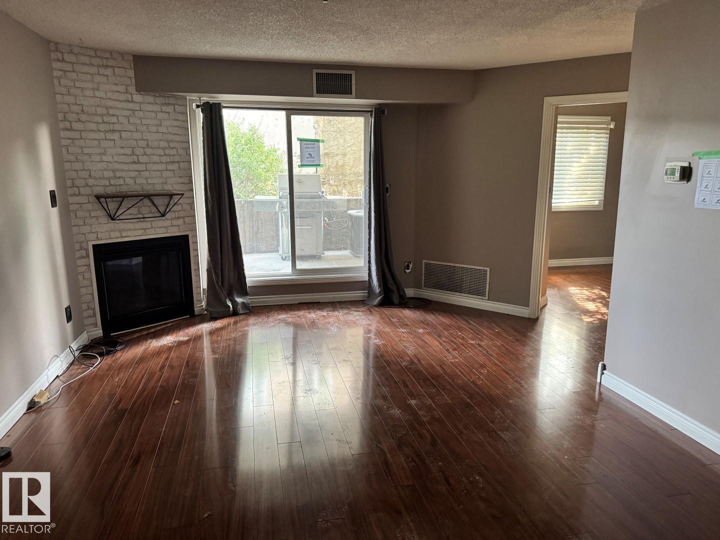 #103 9640 105 ST NW