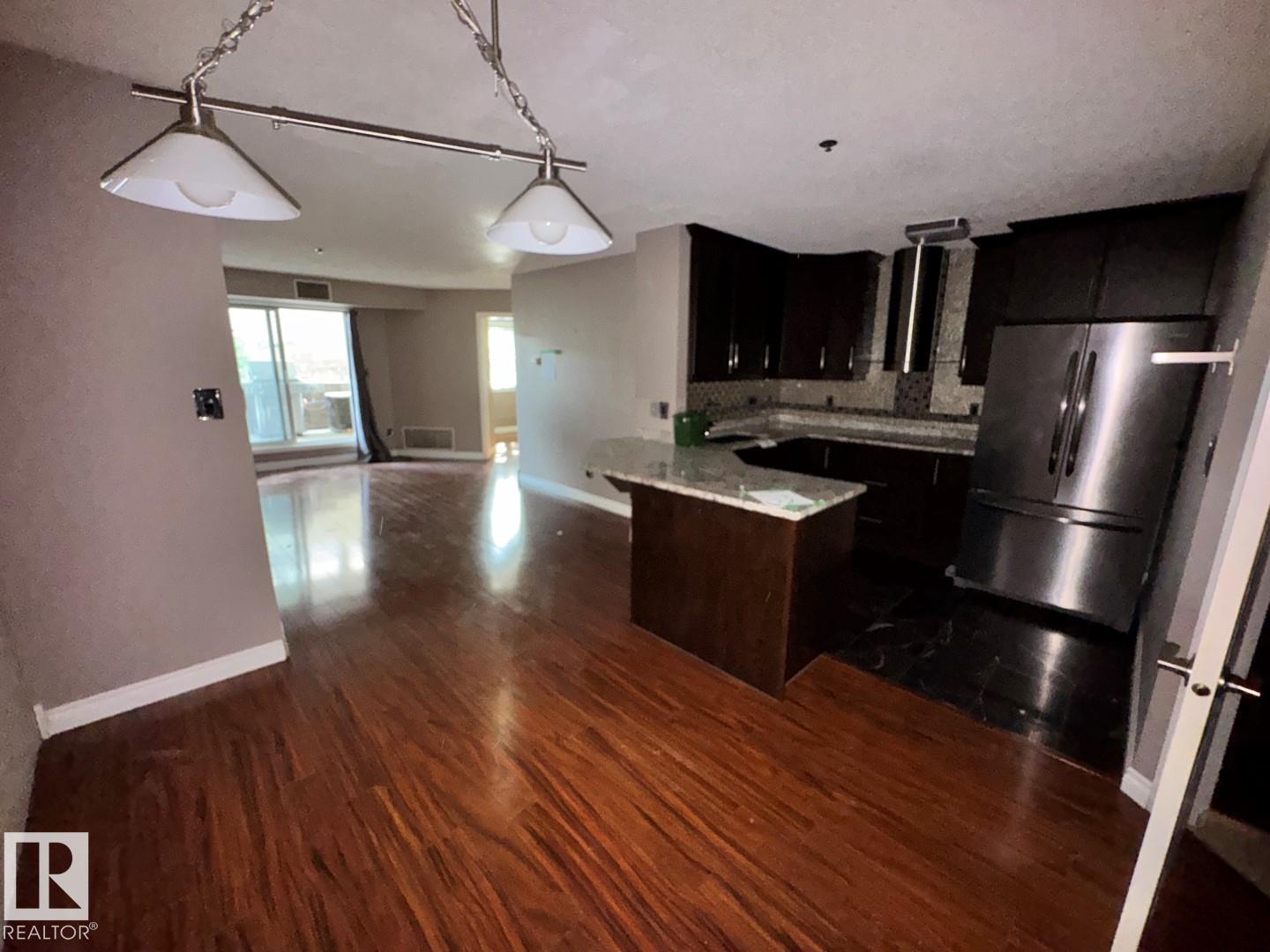 #103 9640 105 ST NW
