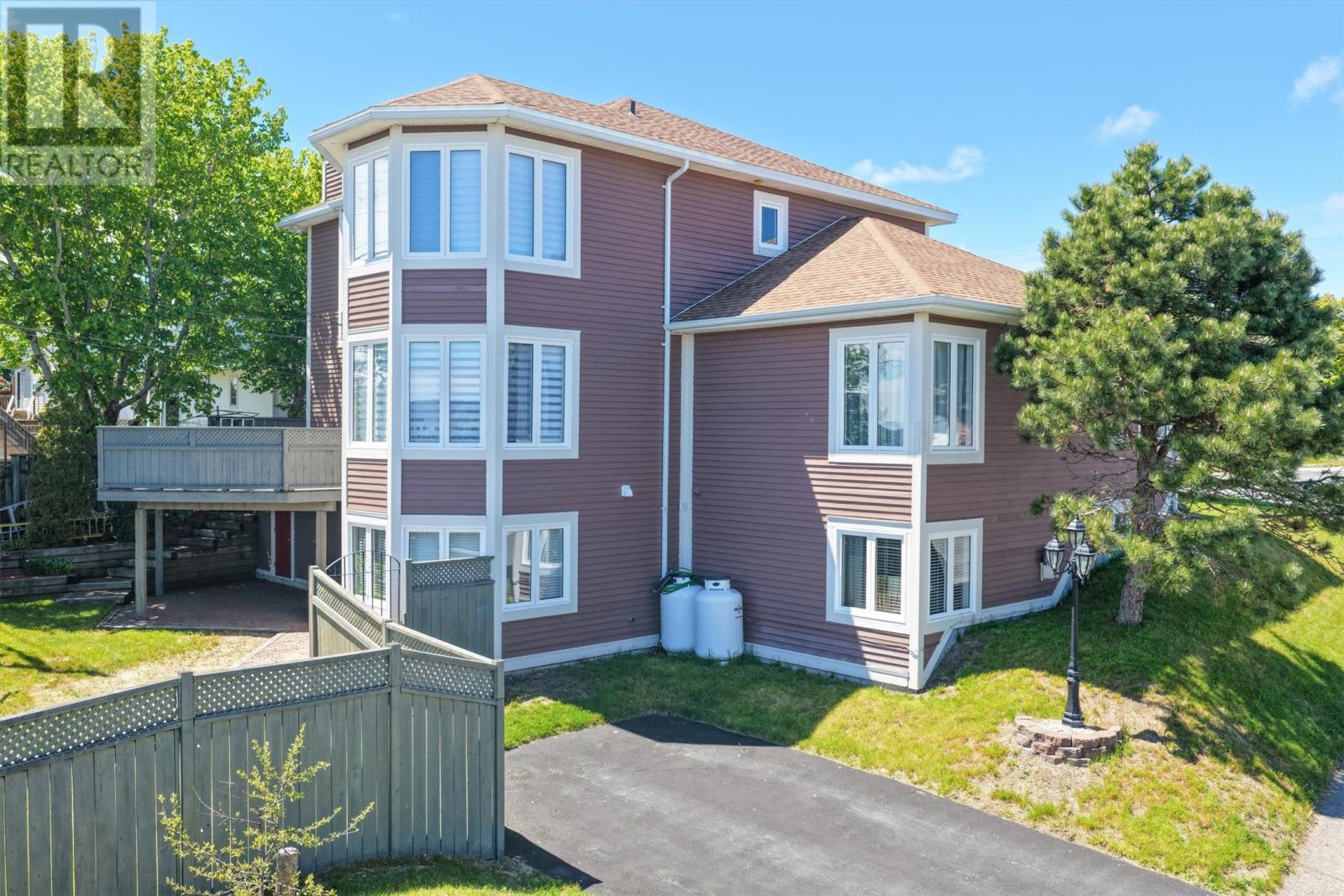 1 Creedon Place