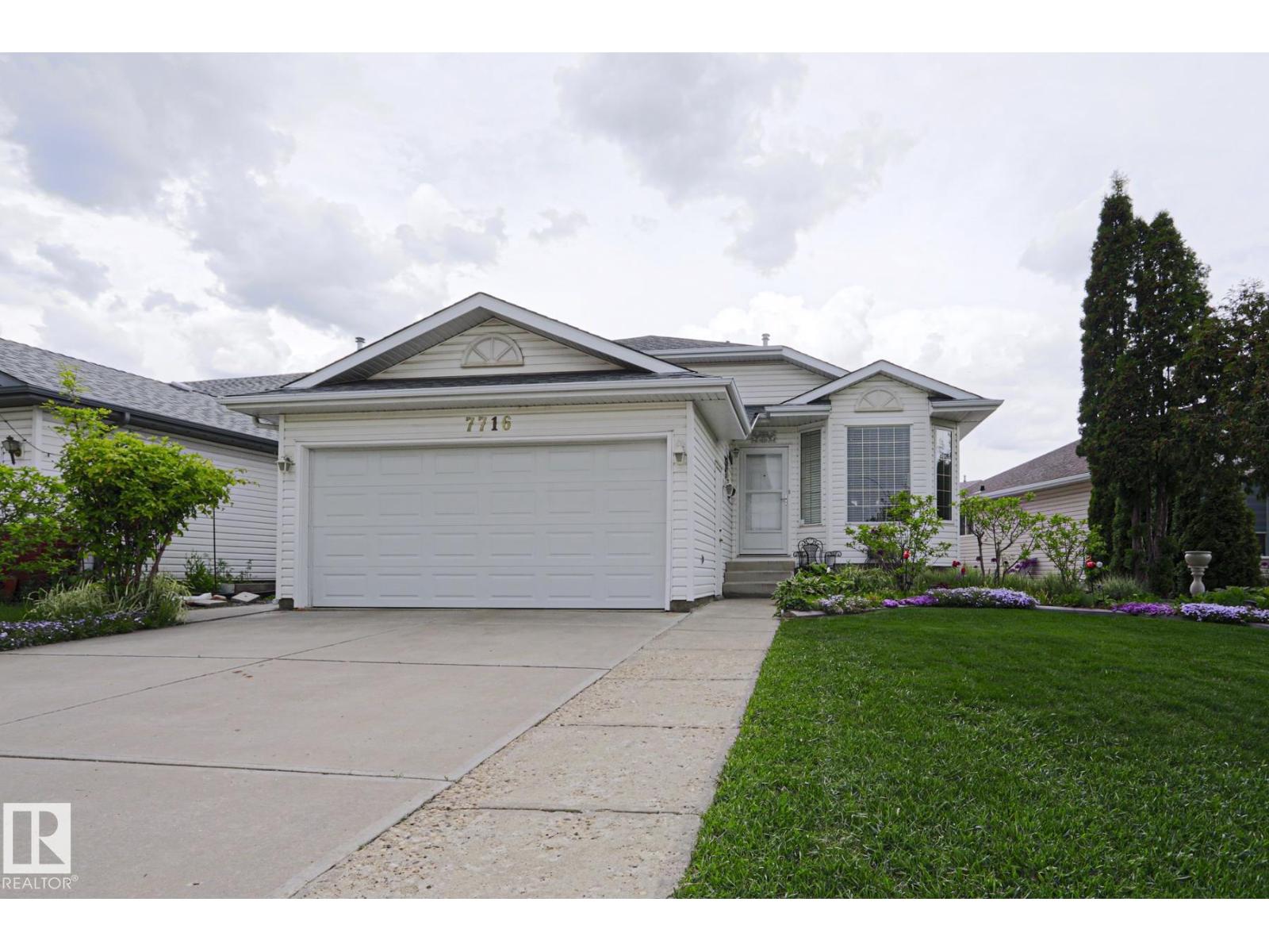 7716 154 AV NW