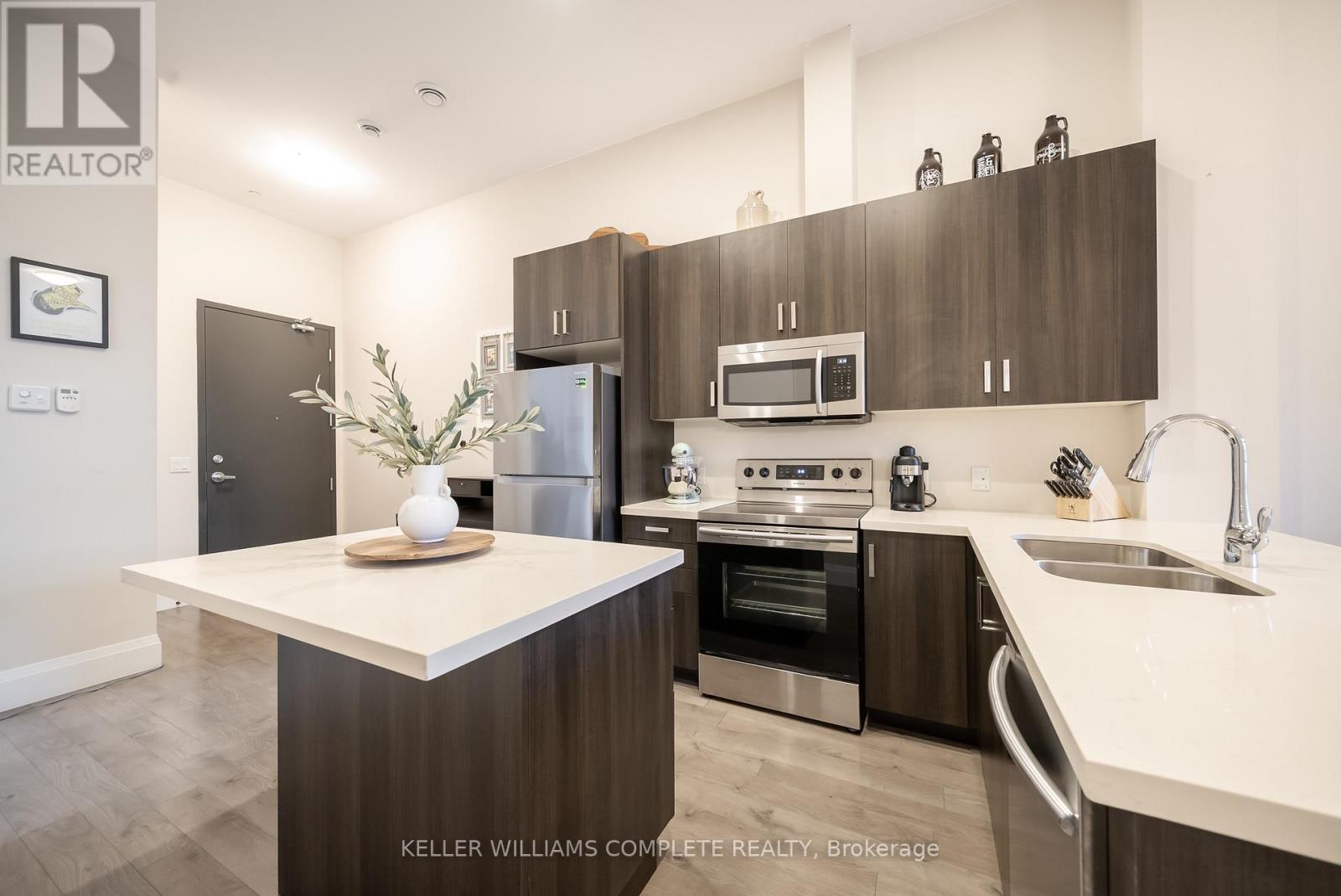 206 - 85 MORRELL STREET