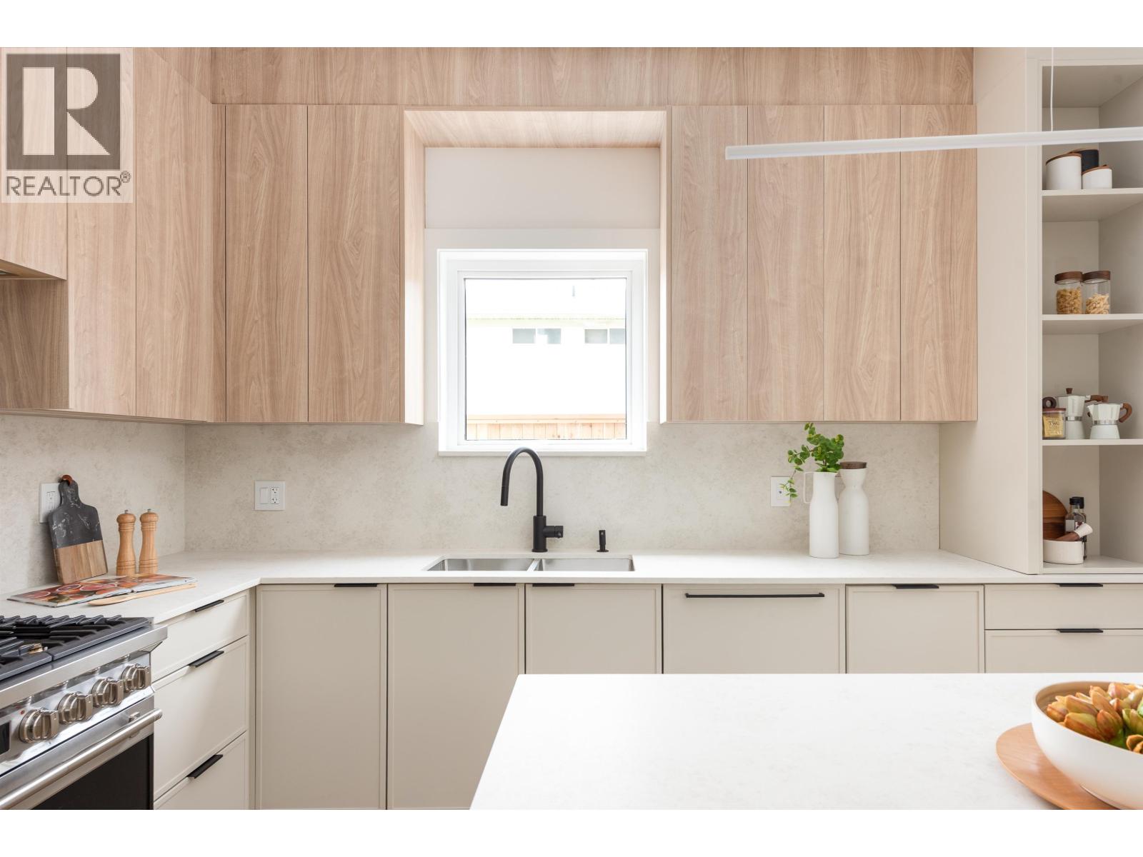 104 1132 MADORE AVENUE