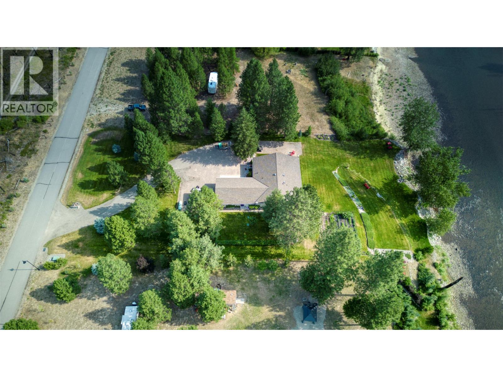 212 VINTAGE Lane