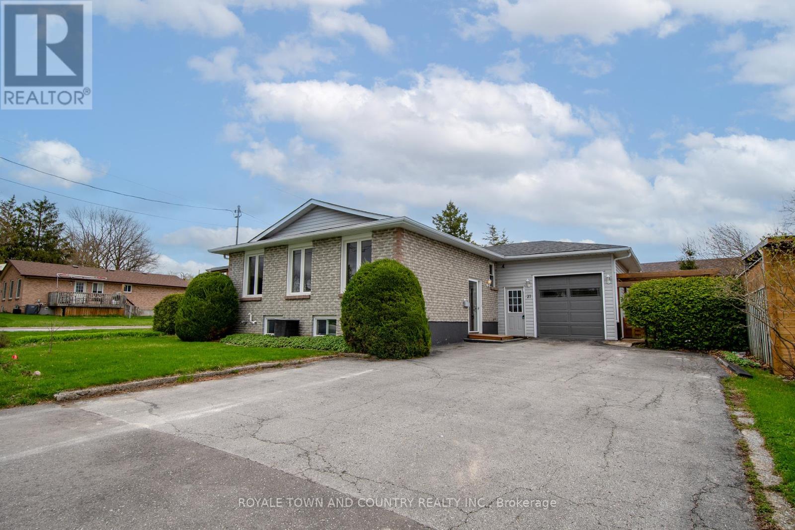 27 HILLSIDE DRIVE