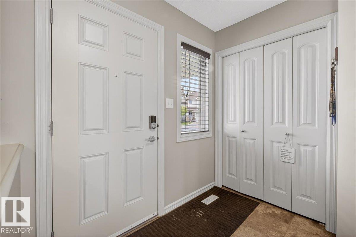 1107 35 AV NW