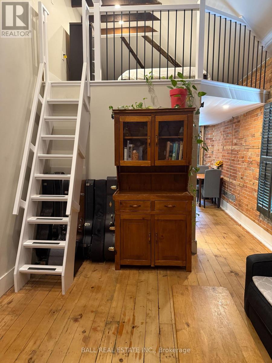 LOFT - 73 QUEEN STREET