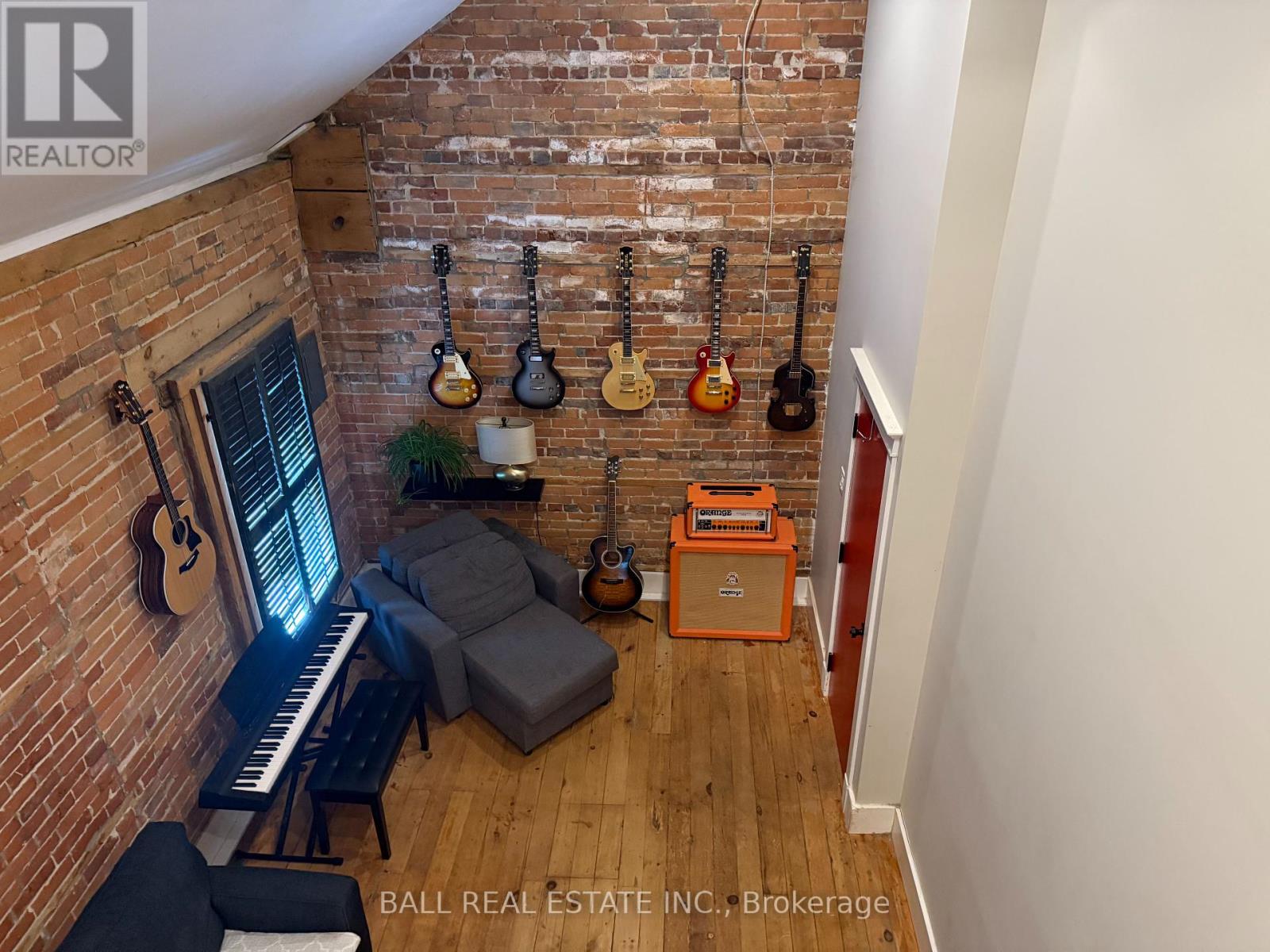 LOFT - 73 QUEEN STREET
