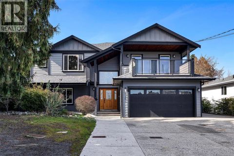 3264 Irma St Saanich BC V8Z3R8