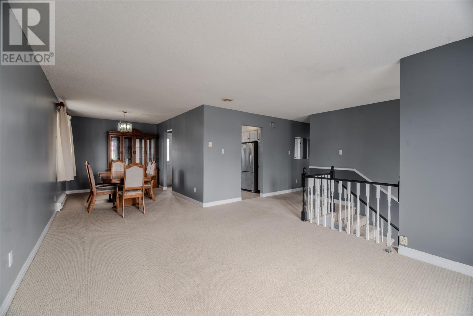 6 Alice Drive
