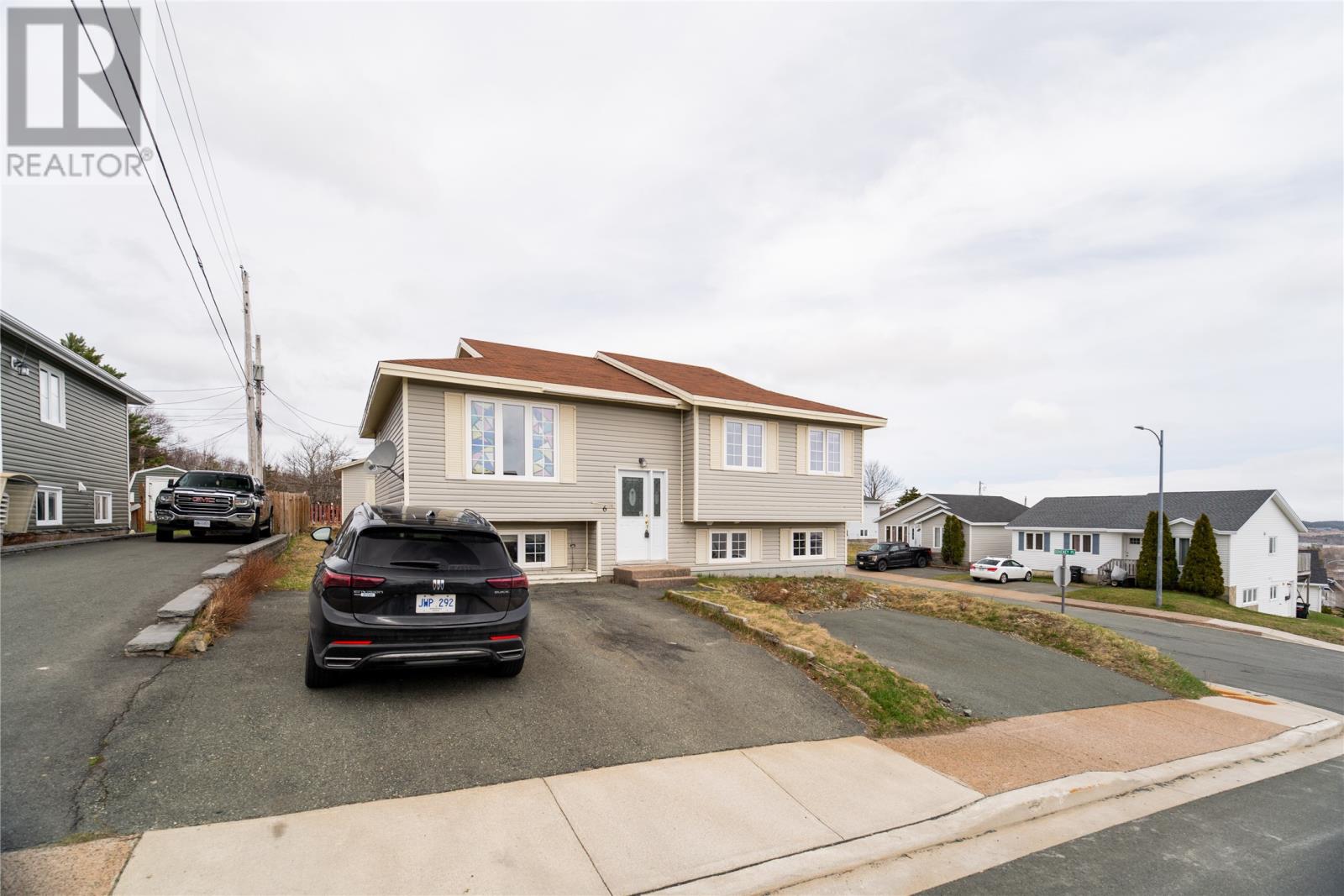 6 Alice Drive