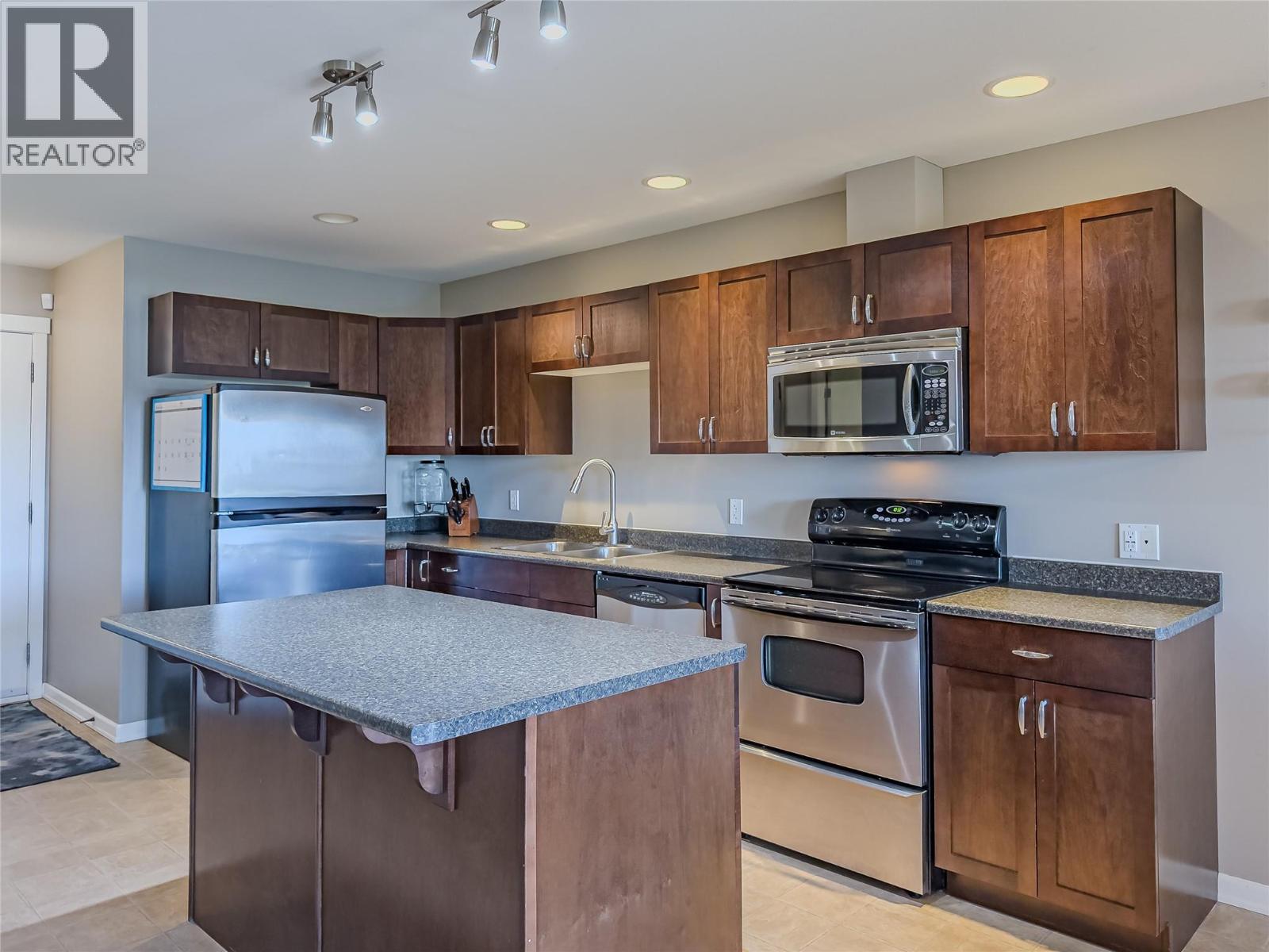 1900 HUGH ALLAN Drive Unit# 36