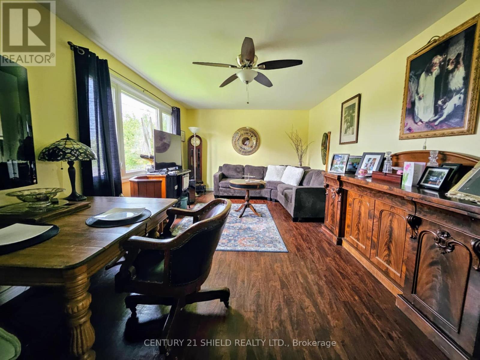 3131 DUVAL AVENUE