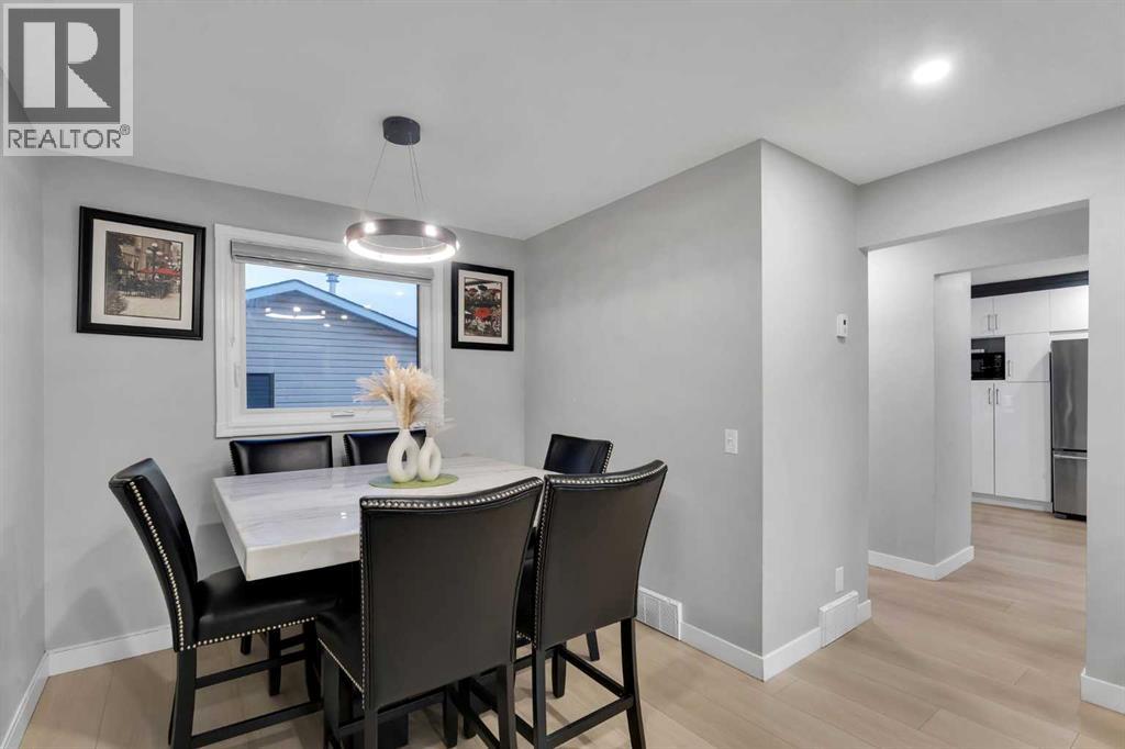 251 Rundlecairn Road NE