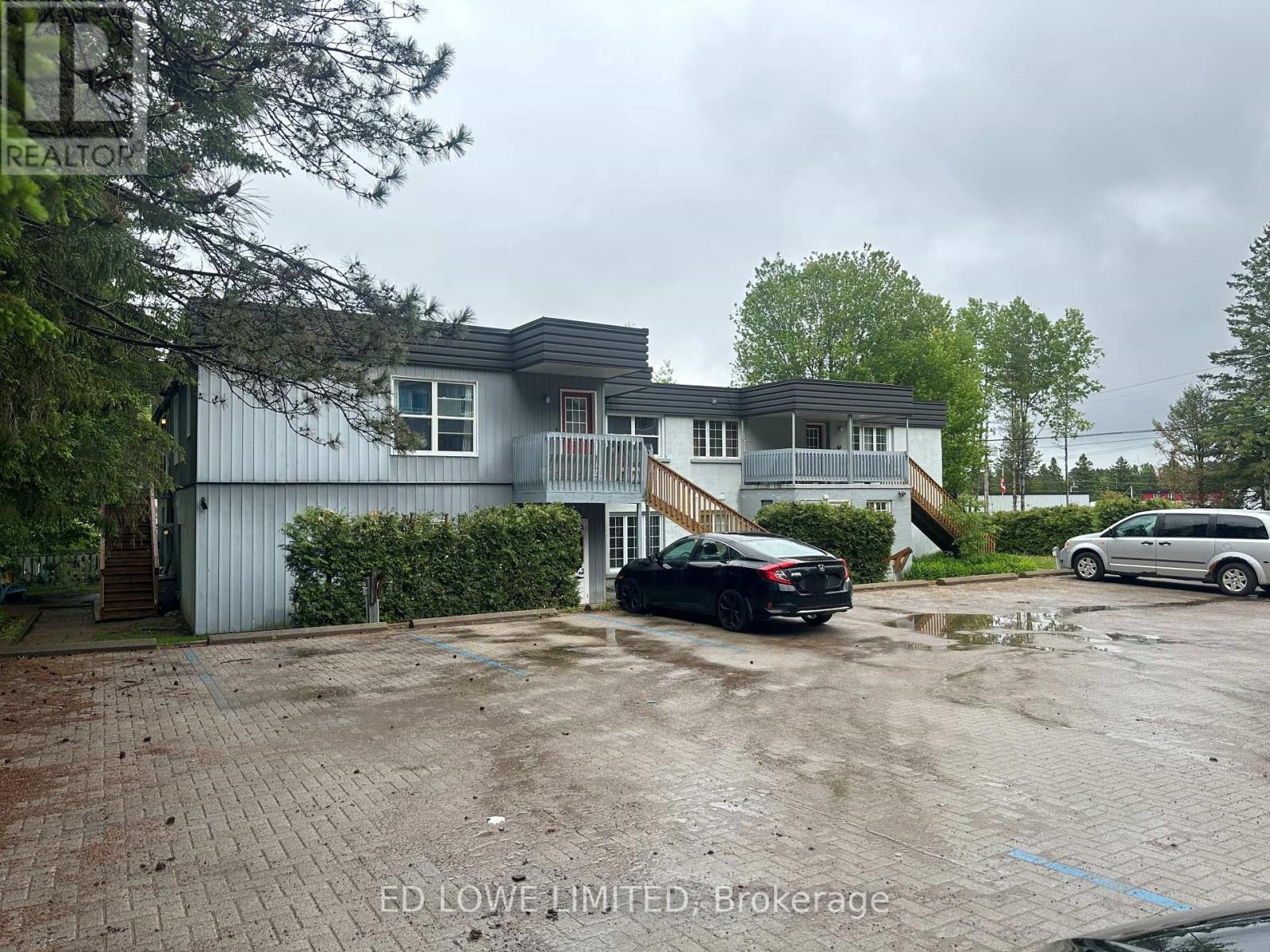 28 EARLS ROAD