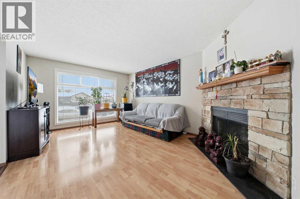 488 Templevale Drive NE