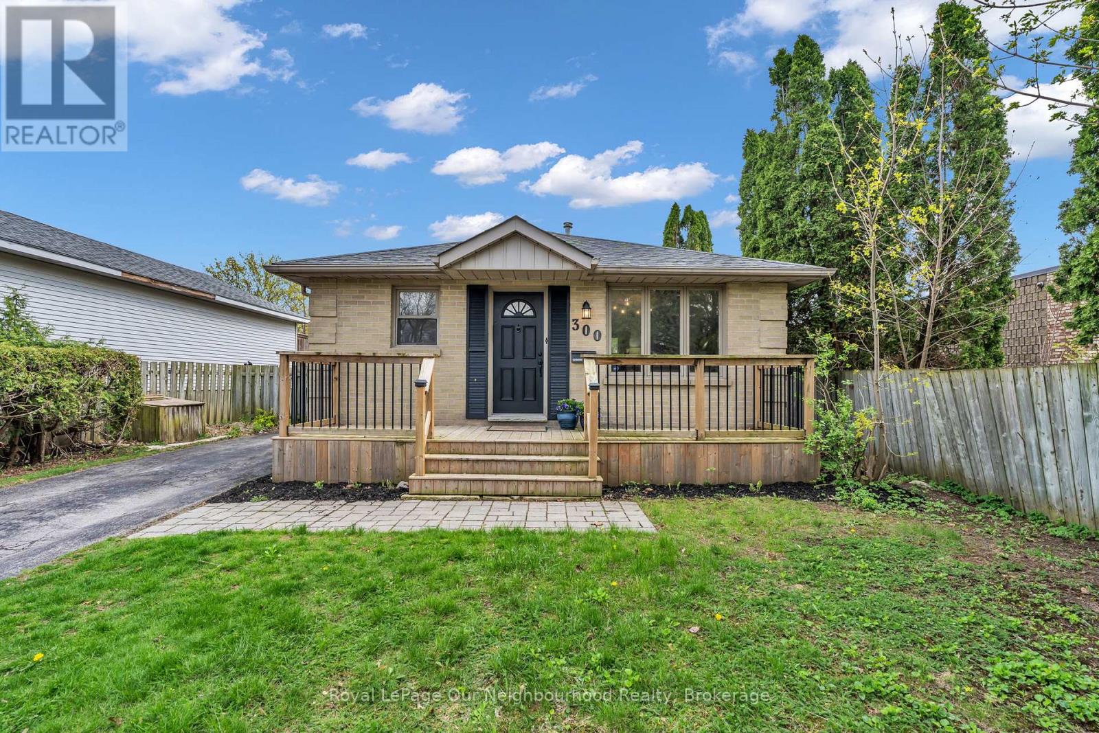 300 ARDSLEY CRESCENT