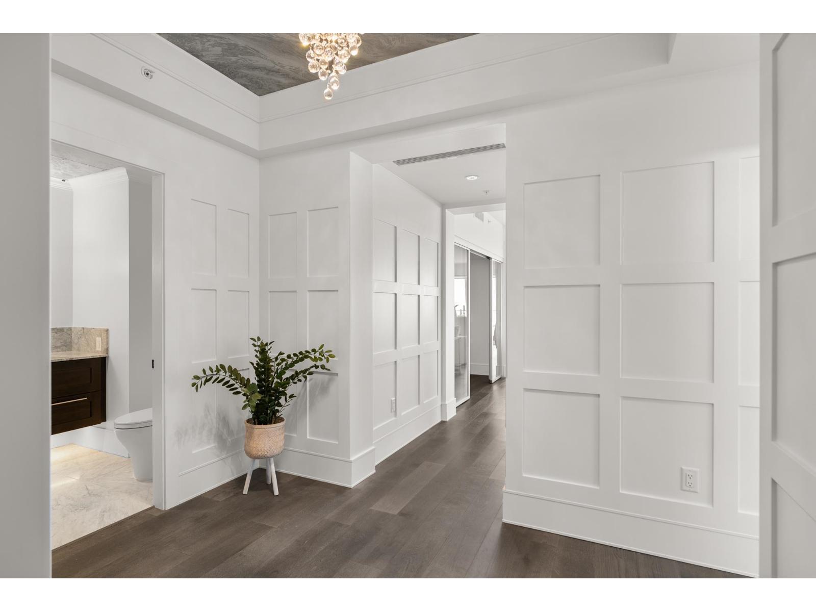 1701 1500 MARTIN STREET