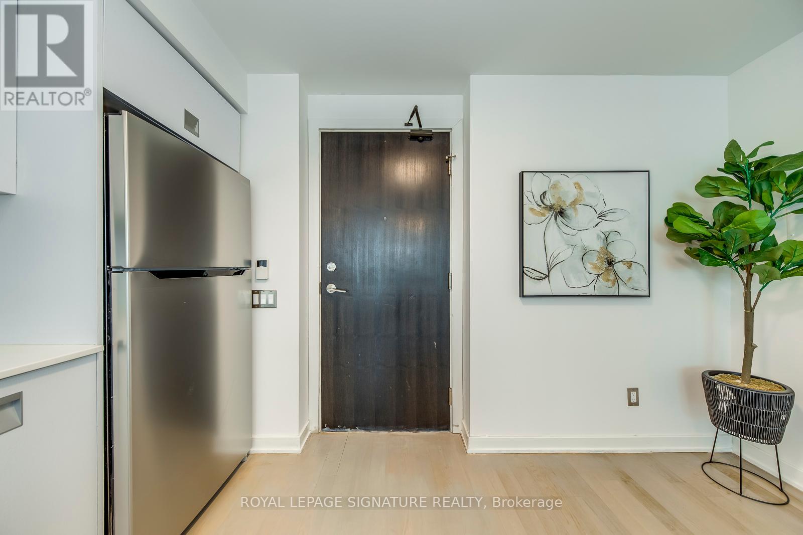 3001 - 33 CHARLES STREET E