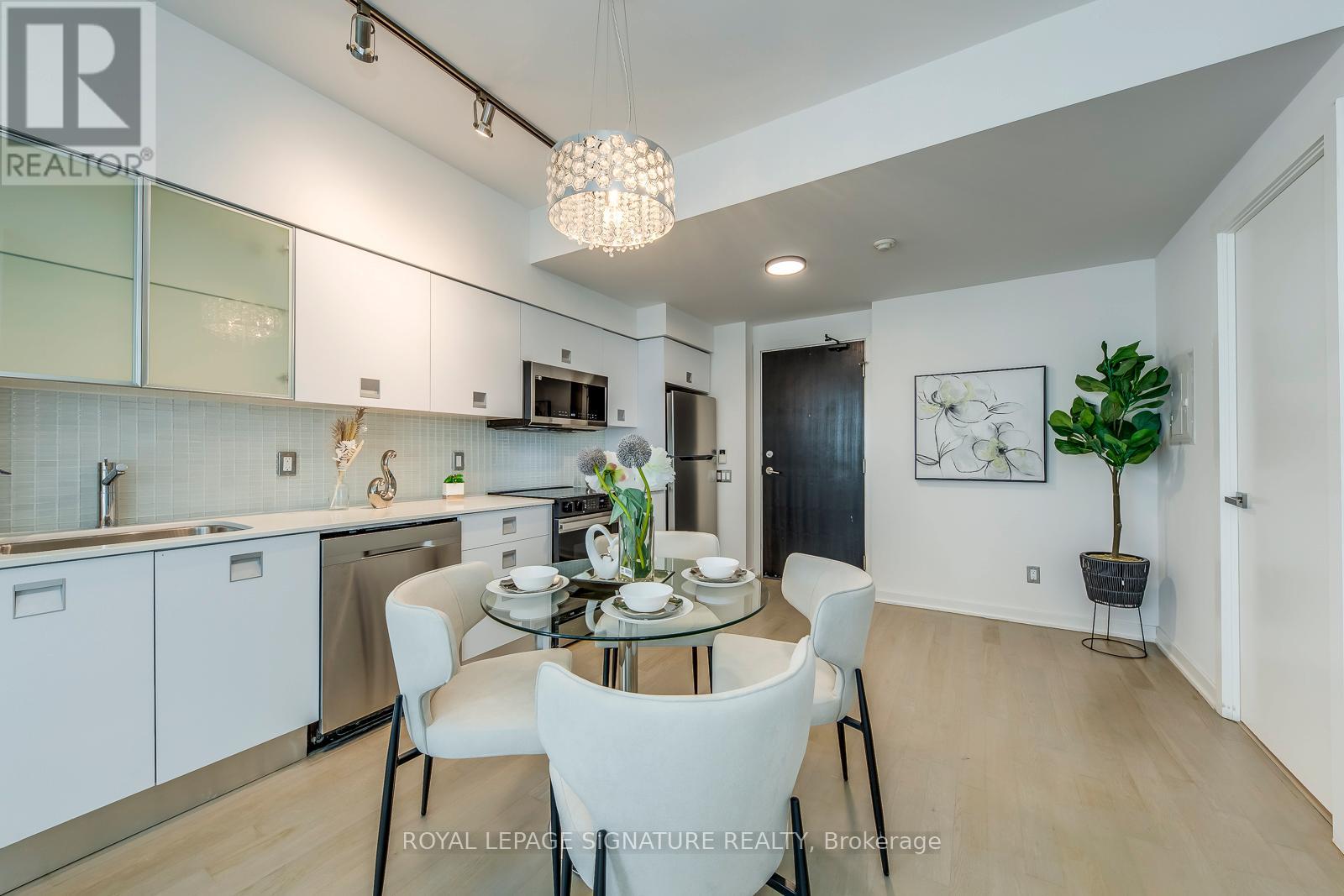 3001 - 33 CHARLES STREET E