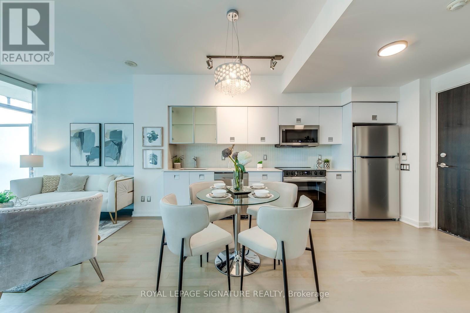 3001 - 33 CHARLES STREET E