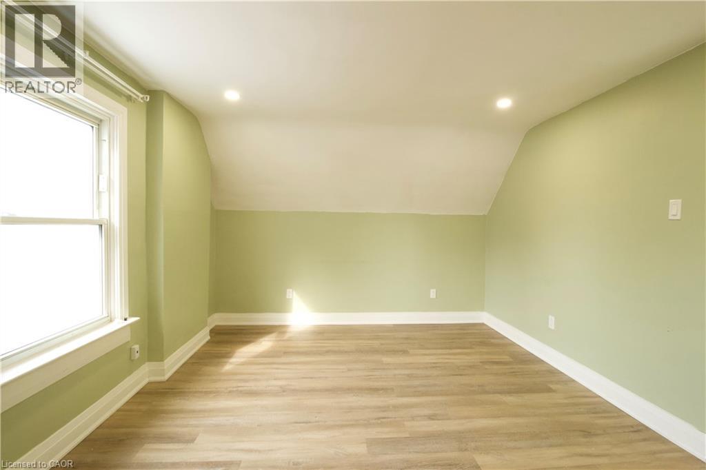 1243 LANGMUIR Avenue Unit# Upper