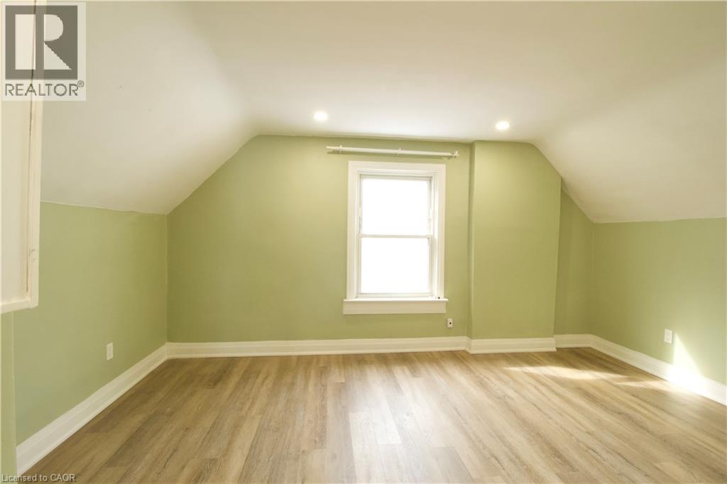 1243 LANGMUIR Avenue Unit# Upper
