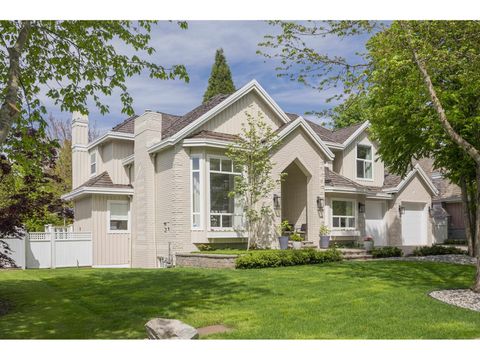 16050 MORGAN CREEK CRESCENT Surrey BC V3Z0J2