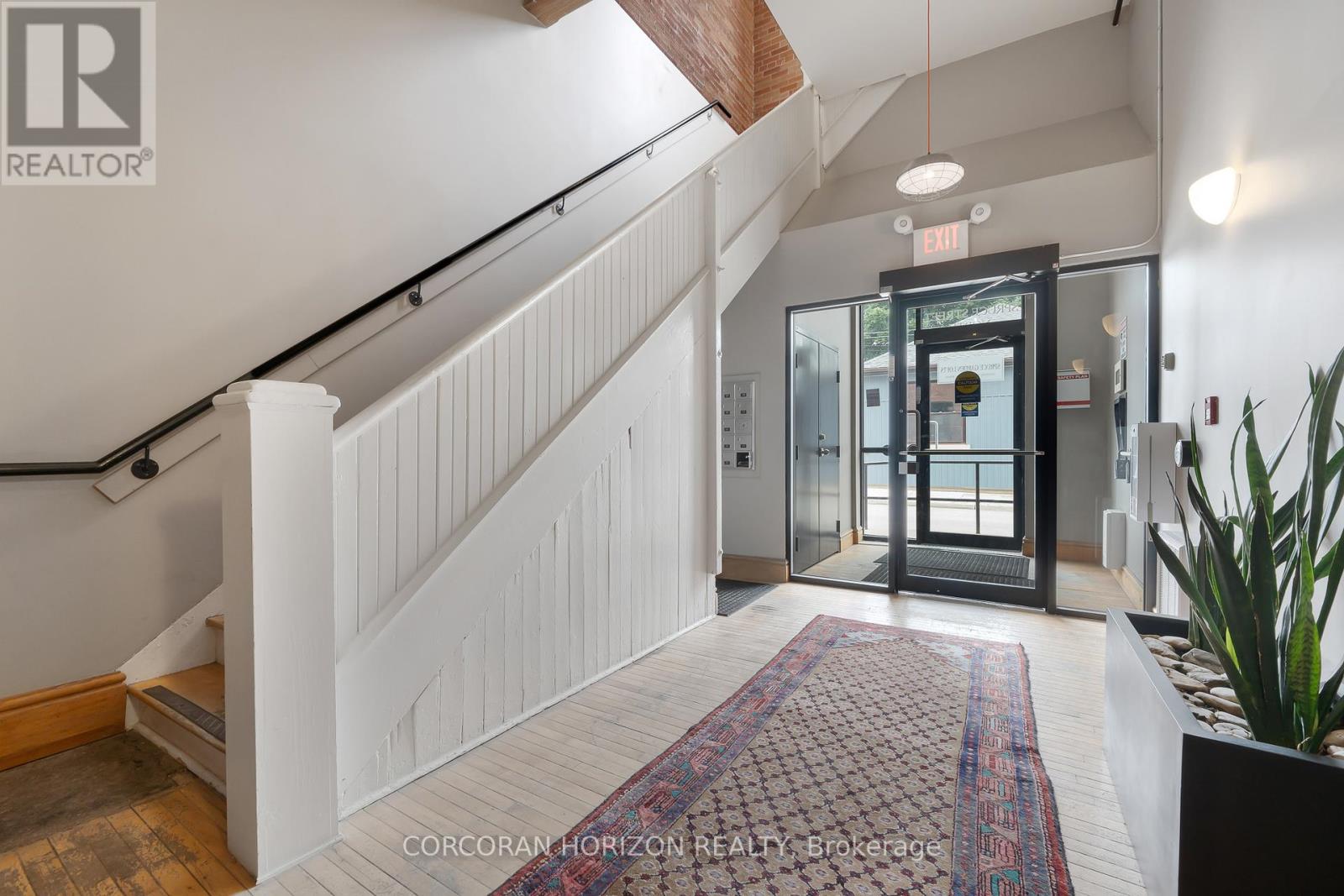 206 - 85 SPRUCE STREET