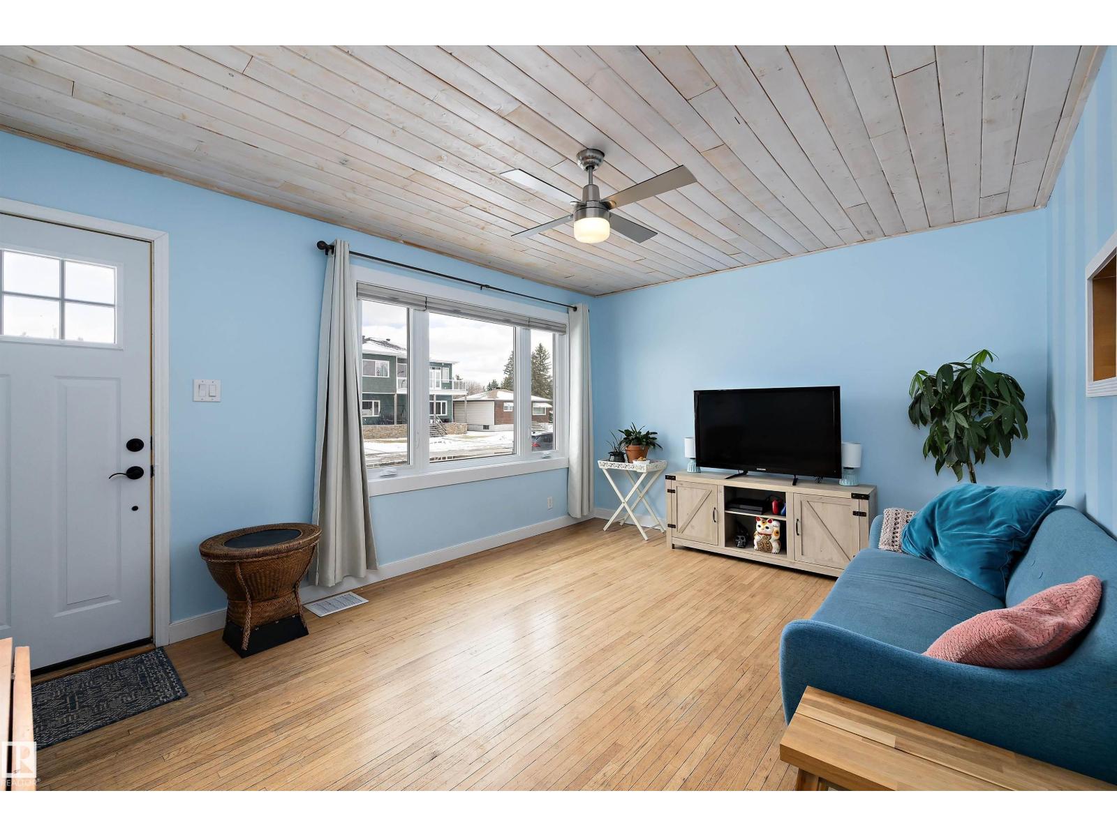 10536 162 ST NW