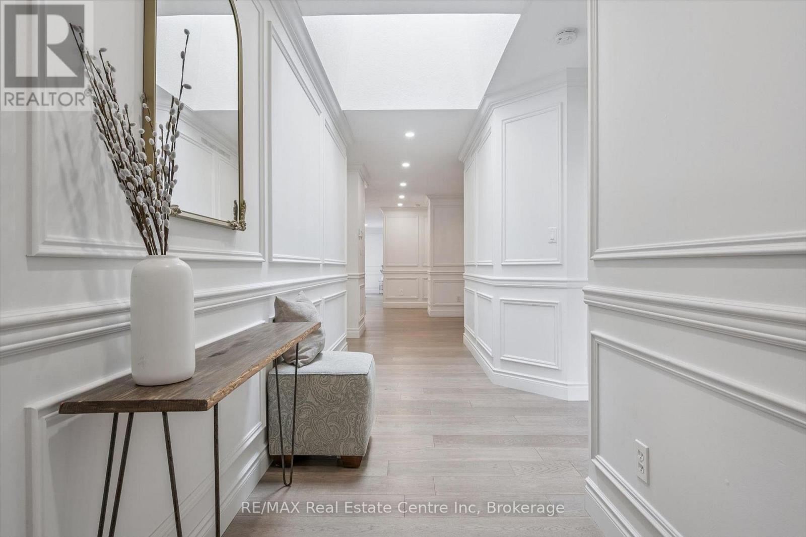 18 KEYS CRESCENT