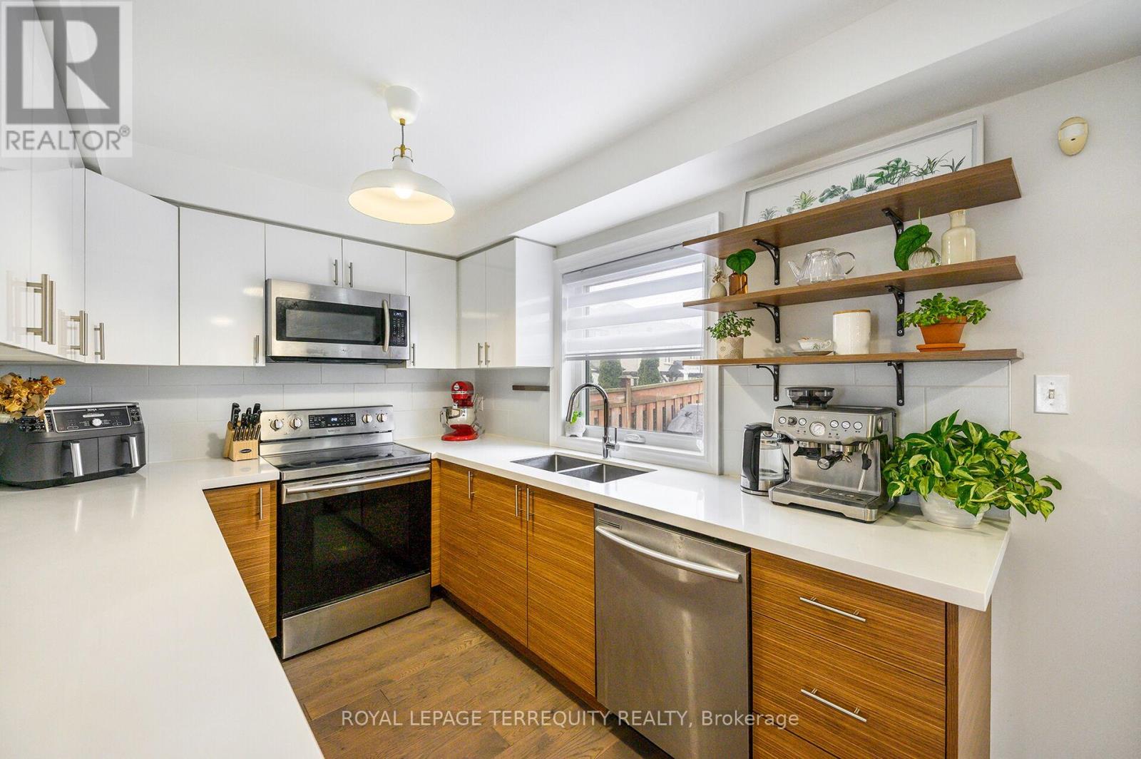 82 TIMBERWOLF CRESCENT