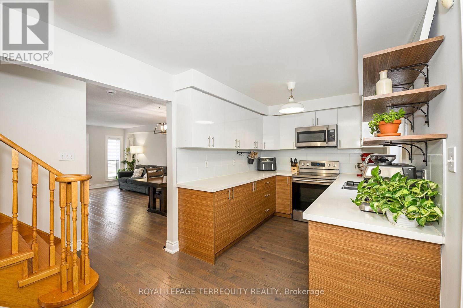 82 TIMBERWOLF CRESCENT