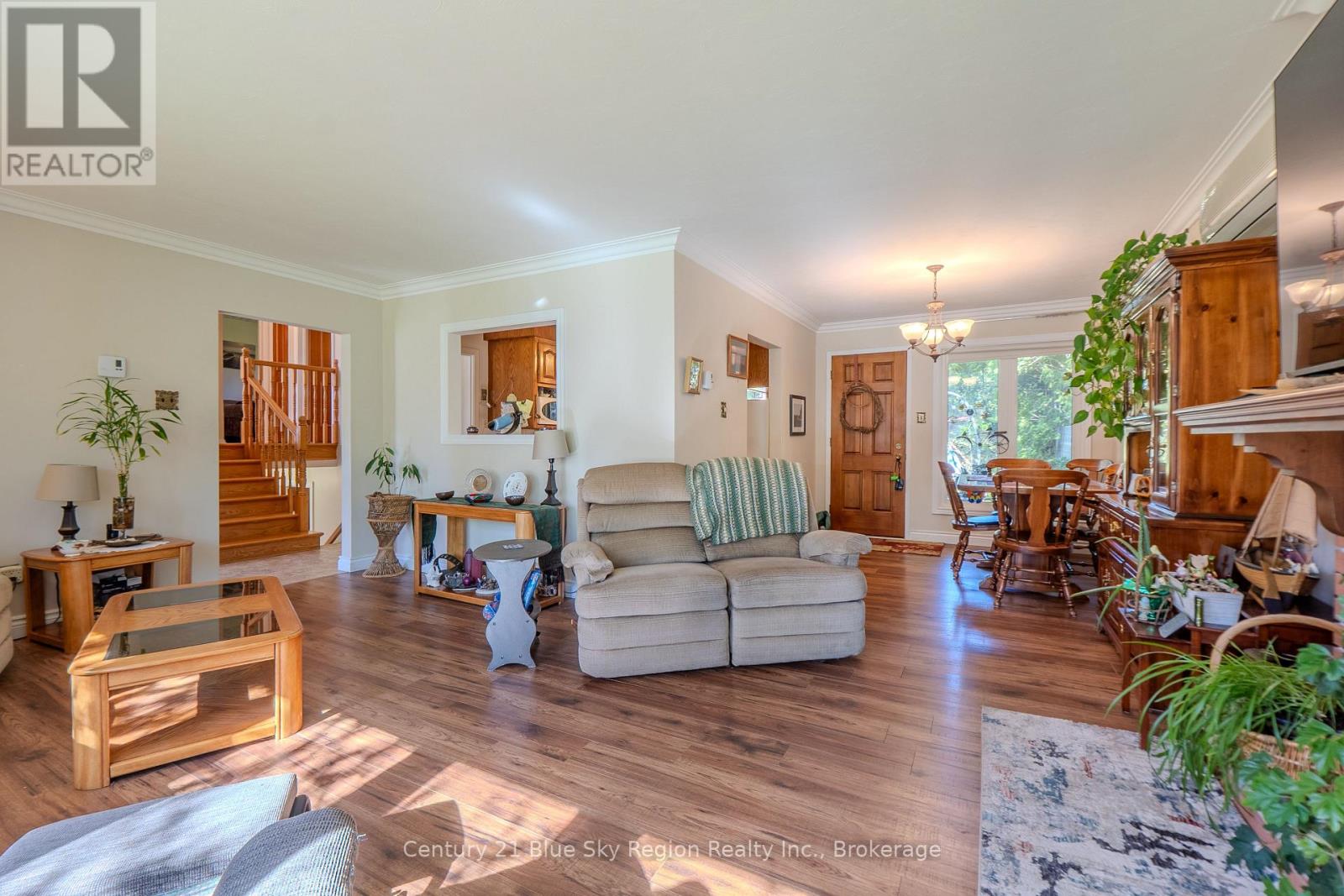 592 BIRCHWOOD ROAD