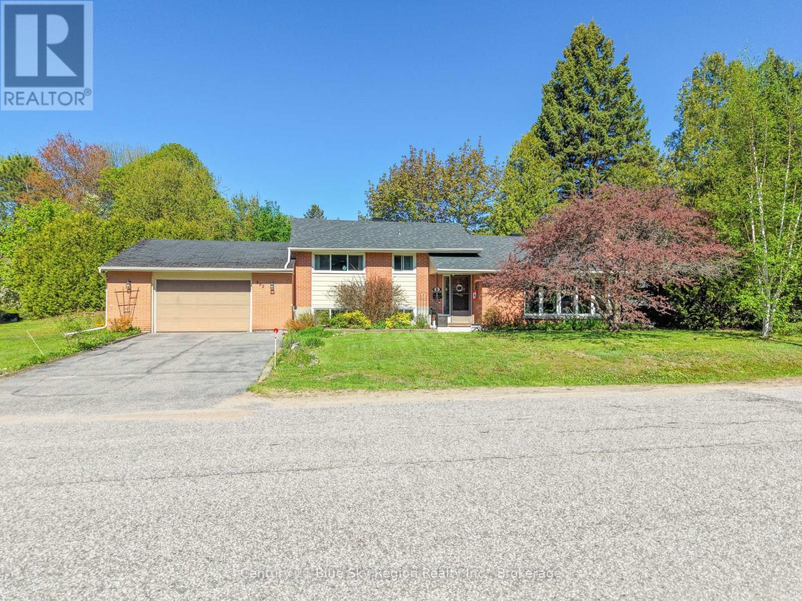 592 BIRCHWOOD ROAD