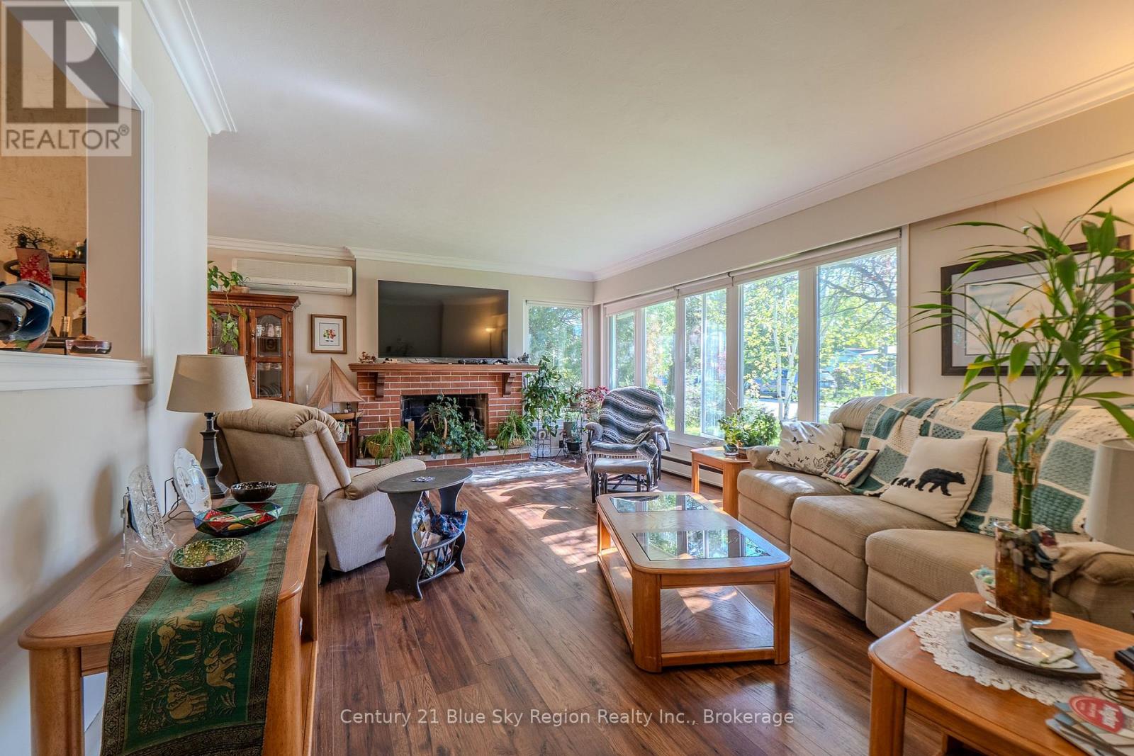 592 BIRCHWOOD ROAD