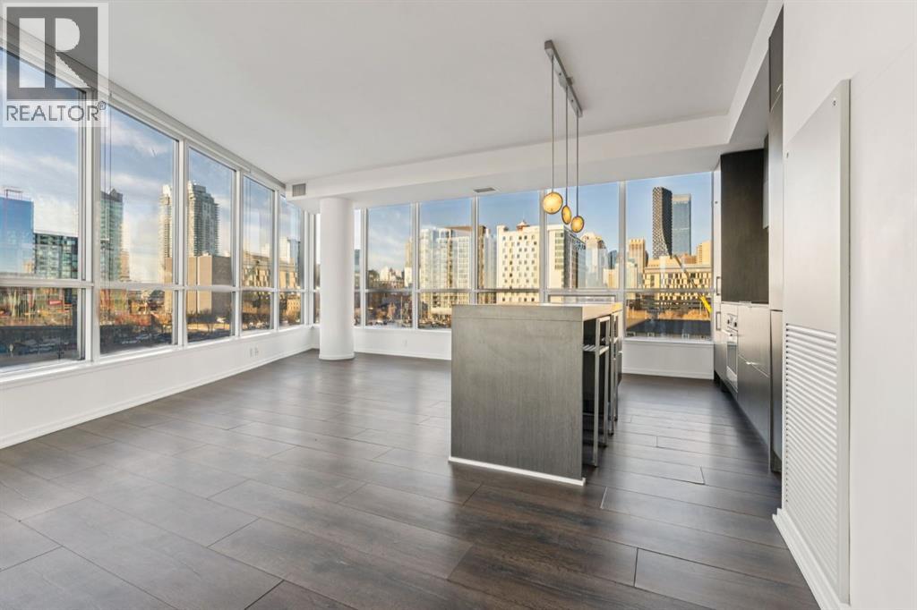 426, 615 6 Avenue SE